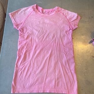 Lululemon Run Swiftly shirt women size 8